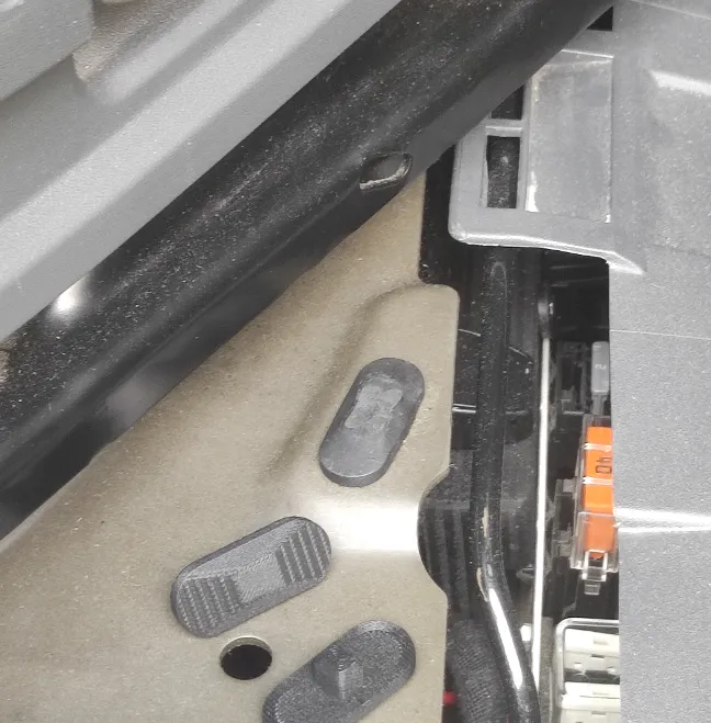 FIAT DUCATO VAN Swive seat sliding insert