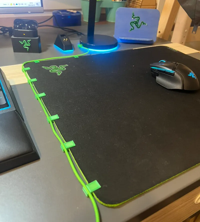 Cable holder mousepad clip