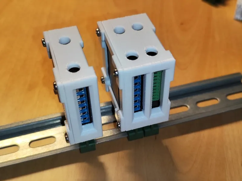 Shelly Plus DIN rail or screw mount