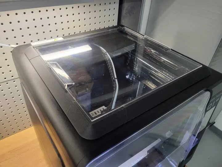 Qidi Q1 Pro Lid Riser, Styled
