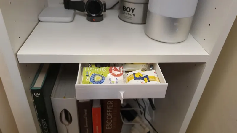 Undershelf mini drawer