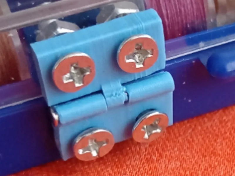 Small hinges M3 (bisagras pequeñas M3)