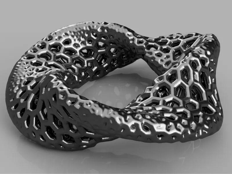 Lattice Möbius Loop