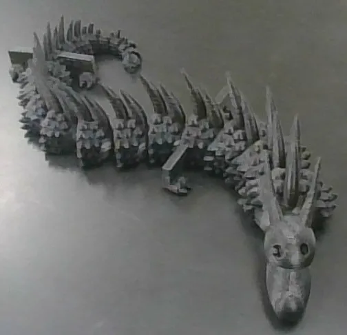 Movable chain link dragon