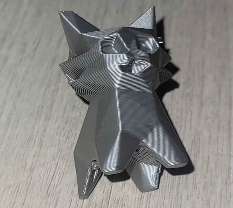 Garn47 car (cat) figurine 