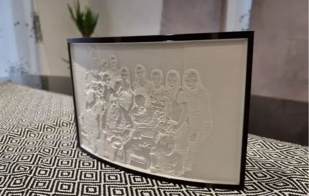 Lithophane Frame Stand curved Box Closed