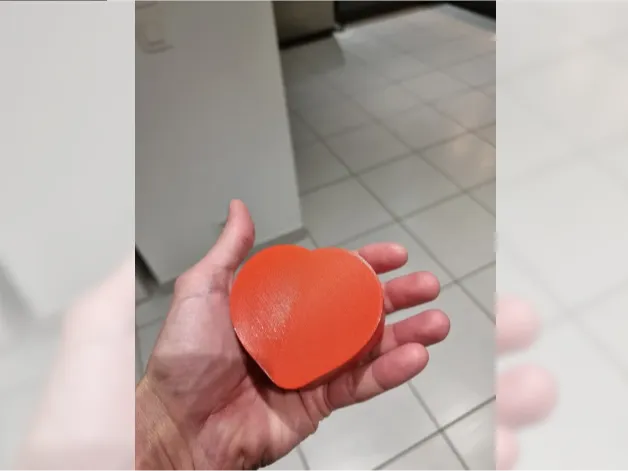 4 Sizes Heart Cookies cutter and this Box