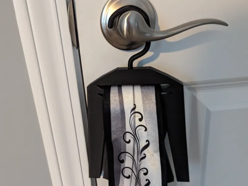 Tie Hanger (suit ver.)