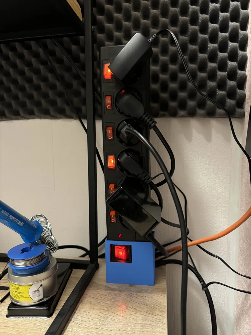 Powerbar vertical stand/holder Unitec Powerstrip