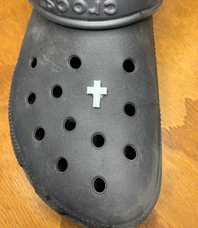 Cross Croc Pin