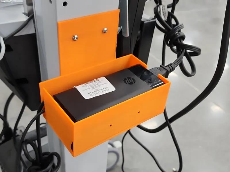 Ergotron Mounted Basket