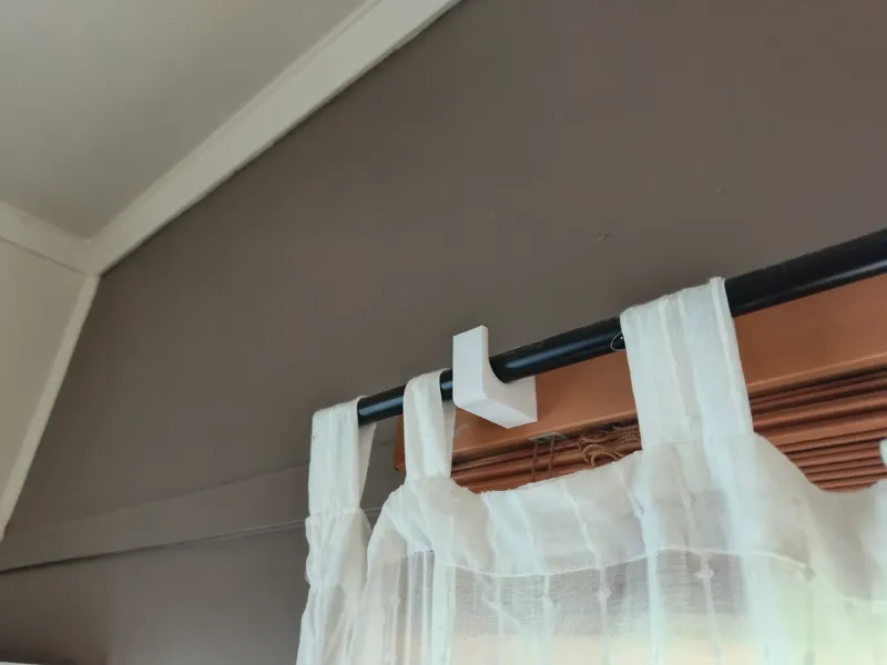 Curtain rod holder for 60mm blinds