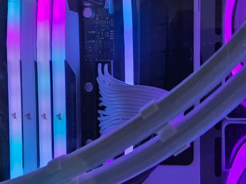 nzxt Z73 water tube clip holder