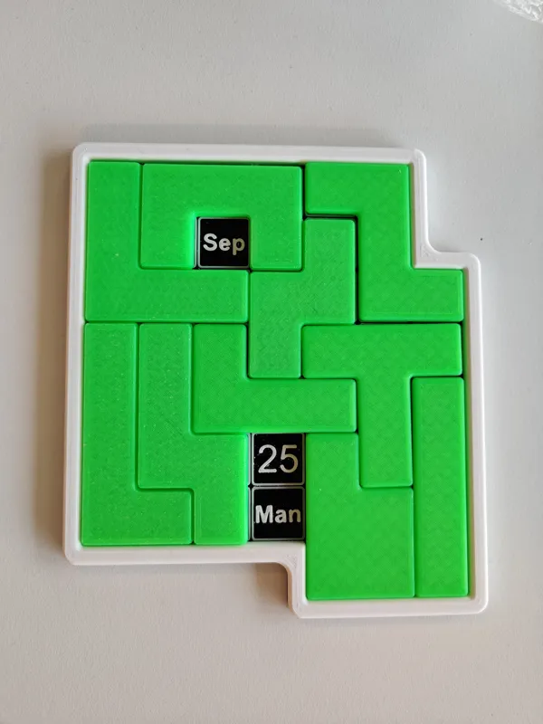 A Puzzle A Day with days (DK)