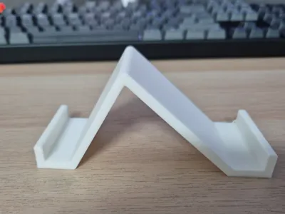 Mobile stand for phones and tablets