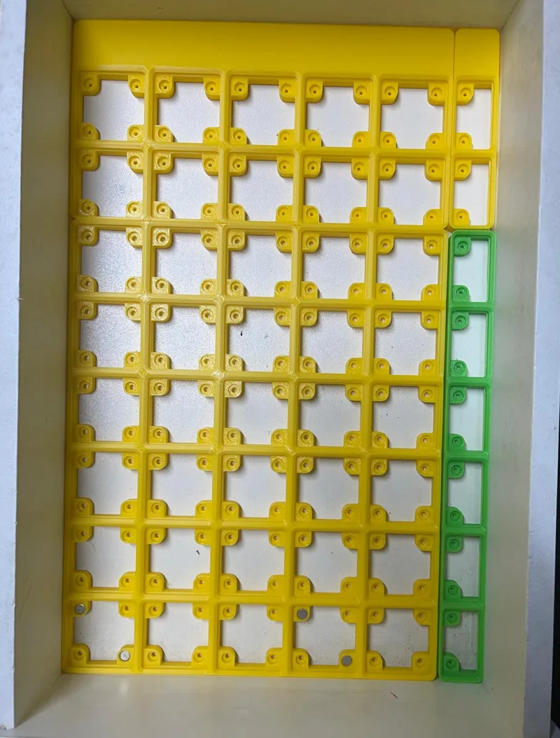 GRIDFINTY_GRID_IKEA_MICKE