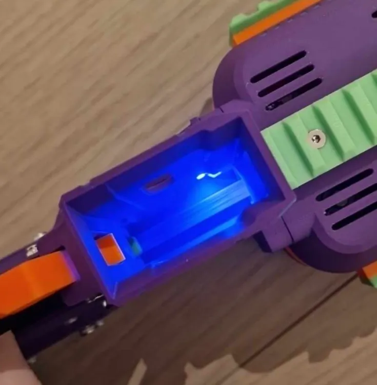 Gryphon Pre-V1.3 Magwell for UV-lights