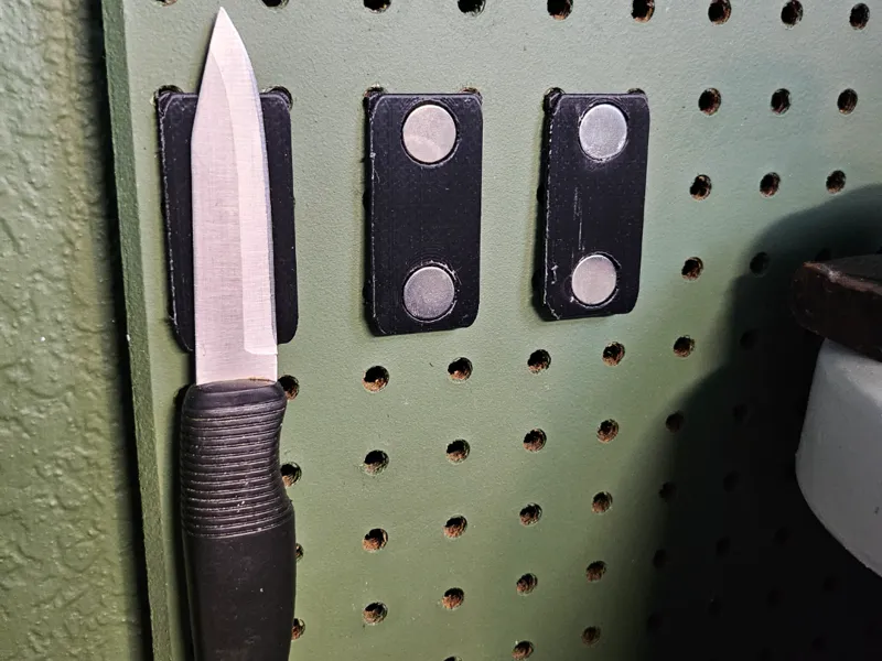 Universal Pegboard Magnetic Holder