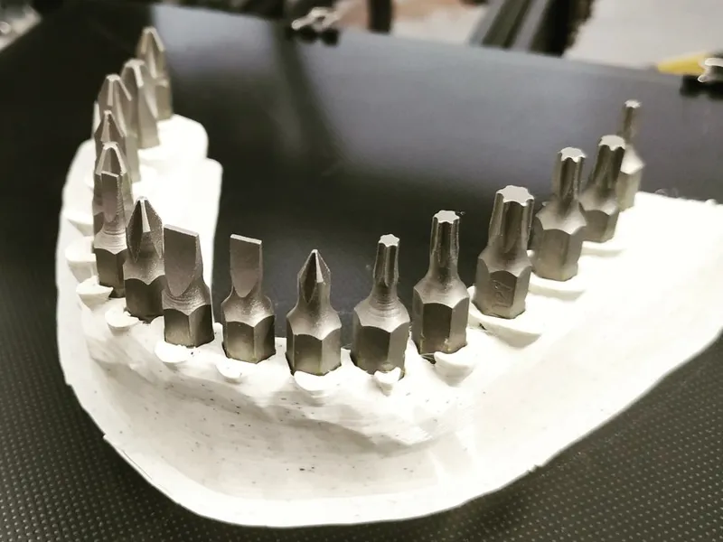 Jaw bit holder