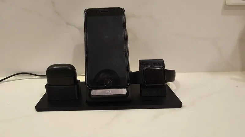 Phone, Apple Watch and USBC earphone Charge stand