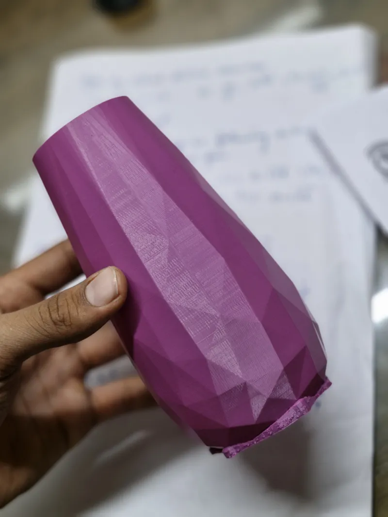 Low Poly Abstract Vase v3