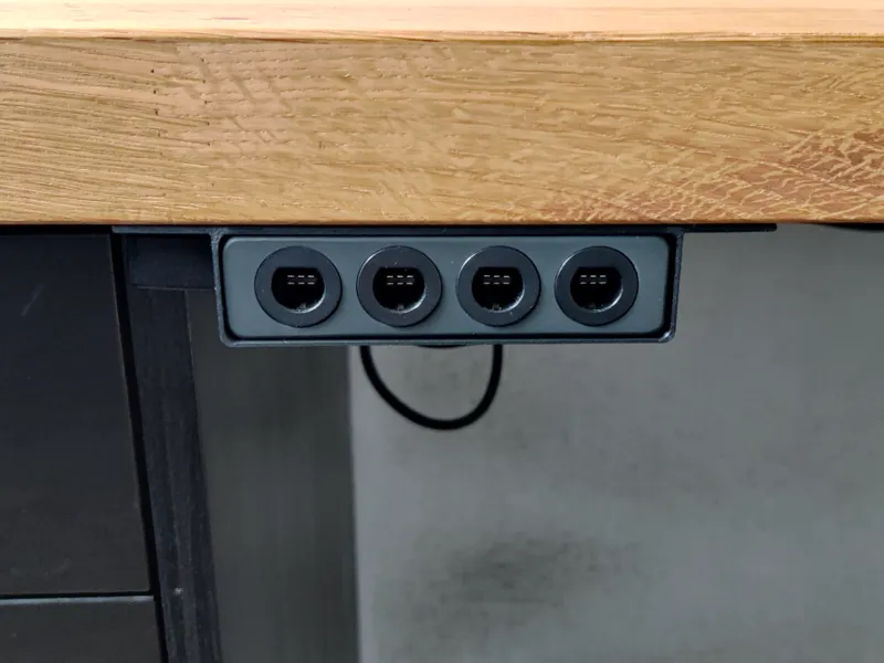 Arte's lossless GCC adapter desk mount