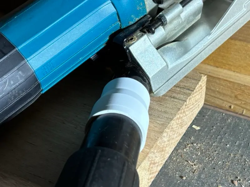 Simple vacuum reducer for plate joiner to vacuum