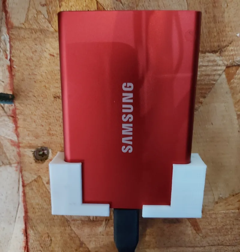 Wall holder for Samsung T7 portable ssd