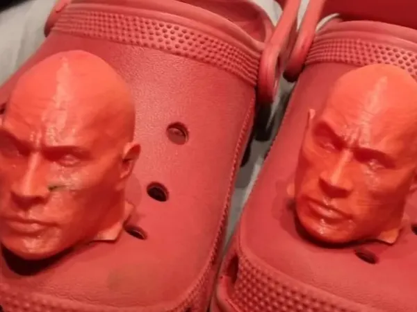 Dwayne le Croc Johnson à assembler