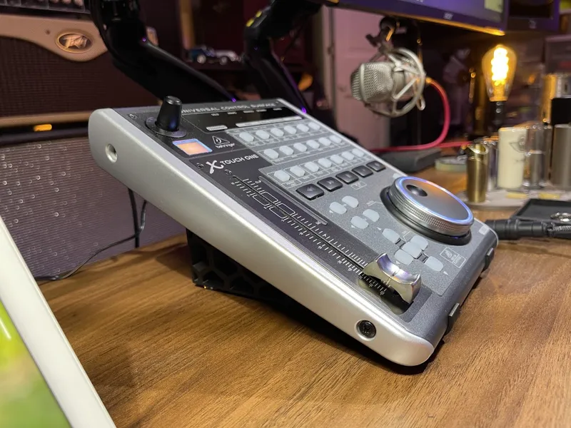 Angled Stand for Behringer X TOUCH ONE
