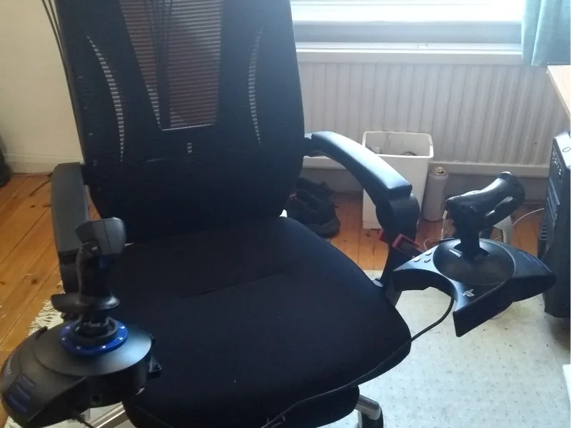 Thrustmaster HOTAS chair clamp adaptor