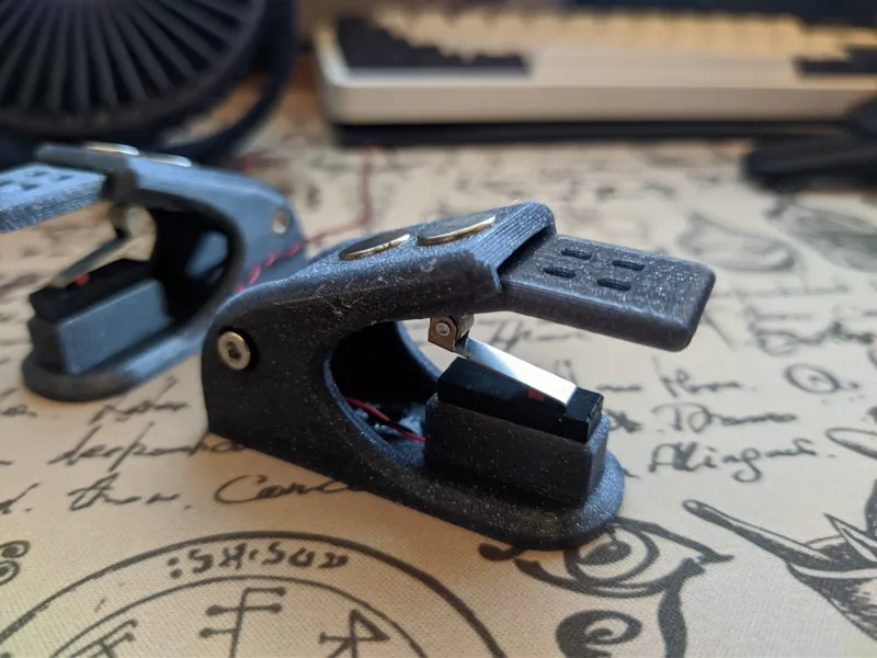 Yet another magnetic shifter