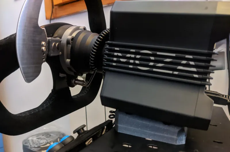 Moza R9 riser/reclined base