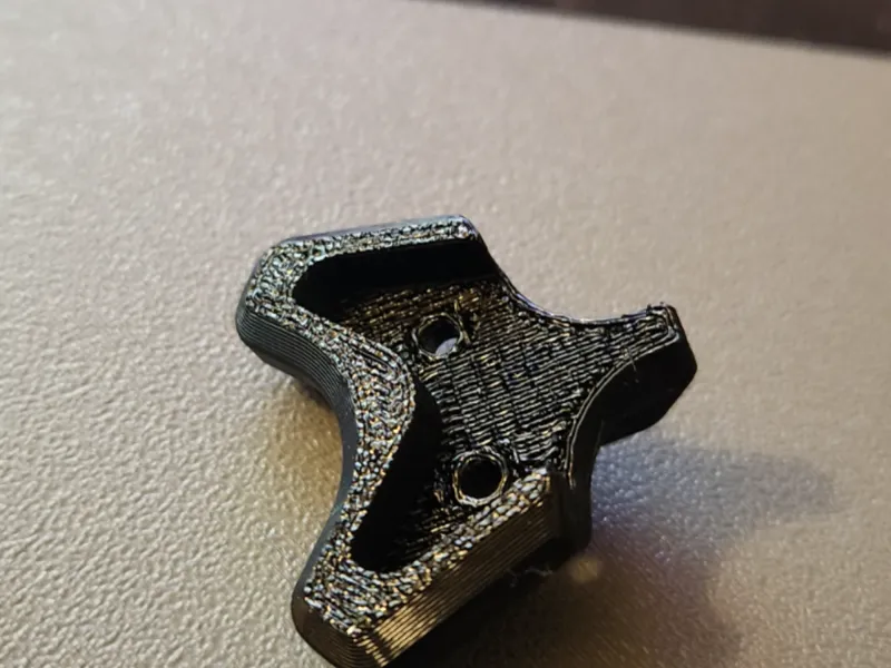 Quadmula Siren F5 Armguards TPU