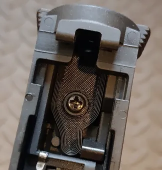 Airsoft AAP-01 semi lock
