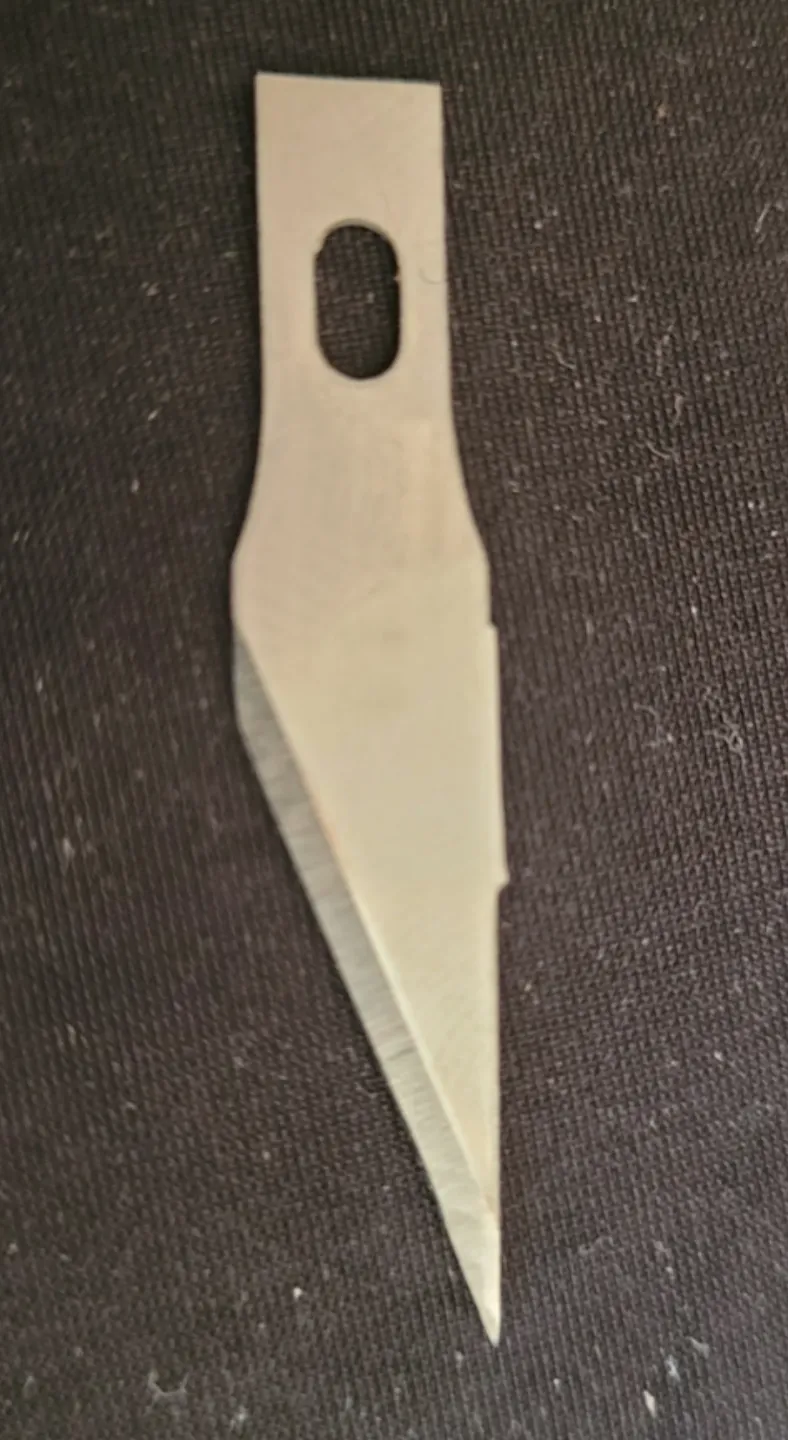 Cutter n°10