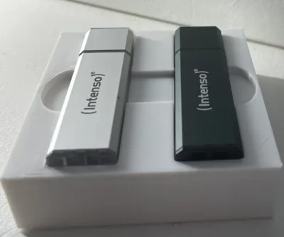 gridfinity usb stick holder