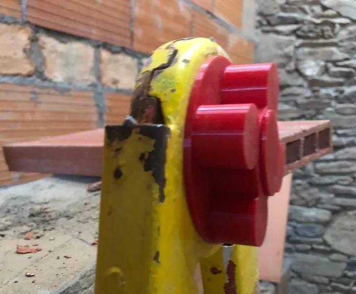 Screw wheel for action mechanism