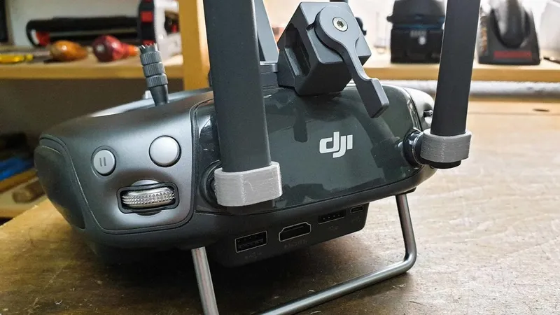 DJI Controller RC Floppy antenna fix