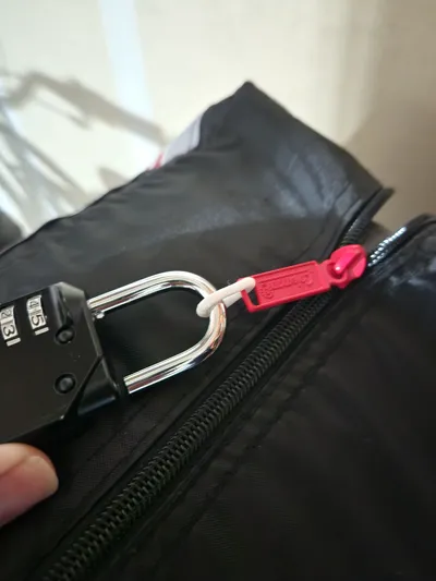 Zipper (tent) expander for lock by user_871958052 MakerWorld: Download ...
