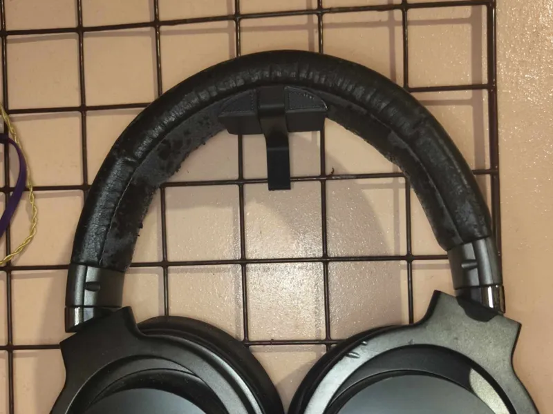 Headphone Holder for Mesh Panel Hooks