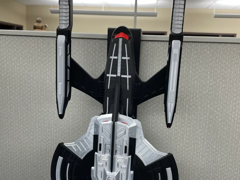 U.S.S. Enterprise StarShip Vertical Cube Mount