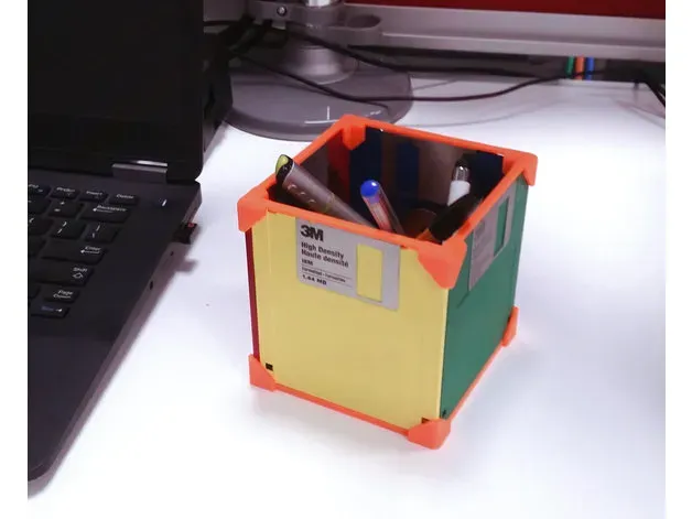 Portapenne Floppy Disk