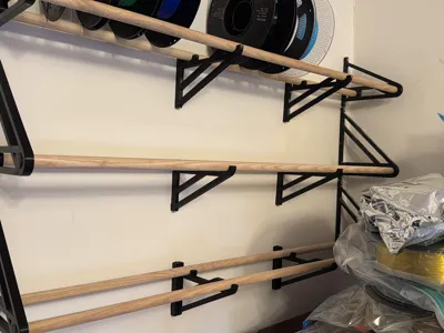 Filament spool shelf bracket