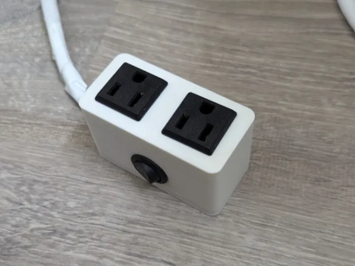 Wall mountable outlet box. 