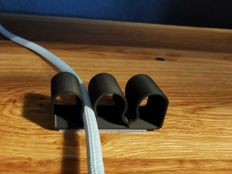 Simple Cable Clip