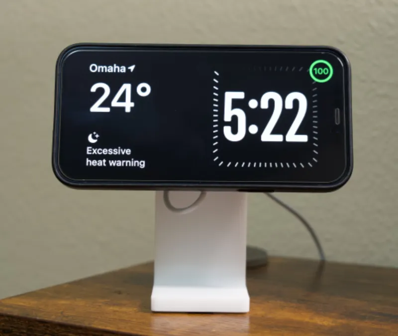 Studio Display-style iPhone MagSafe Stand