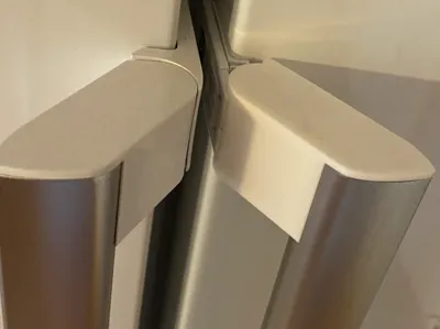 Samsung Fridge and Freezer handlebar RR39M