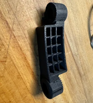 Distanzstück Halter Faradschutzblecj