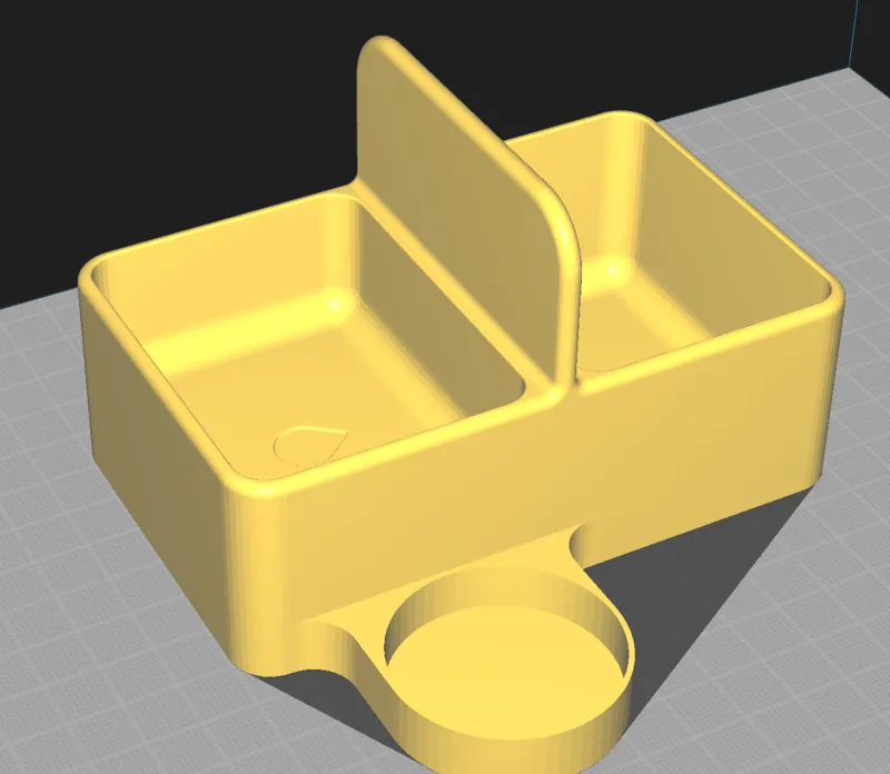 Reptile feeder container